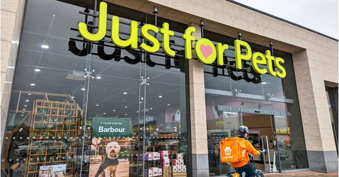 Cirencester pet store launches first-of-its-kind dog food deliveries on Just Eat