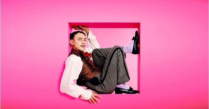 Olly Alexander starring in West End production of Oscar Wilde classic
