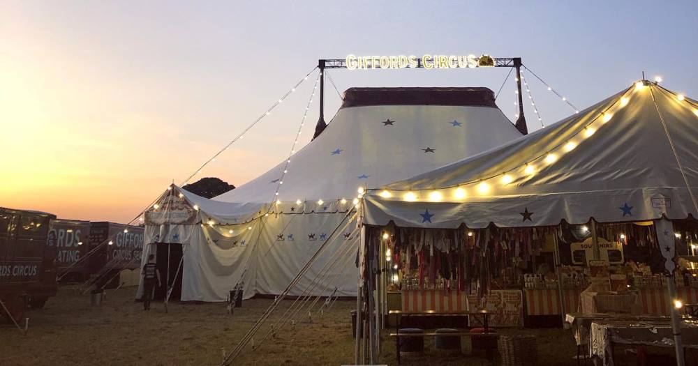 Famous aerial duo from Giffords Circus to star in Royal Variety show