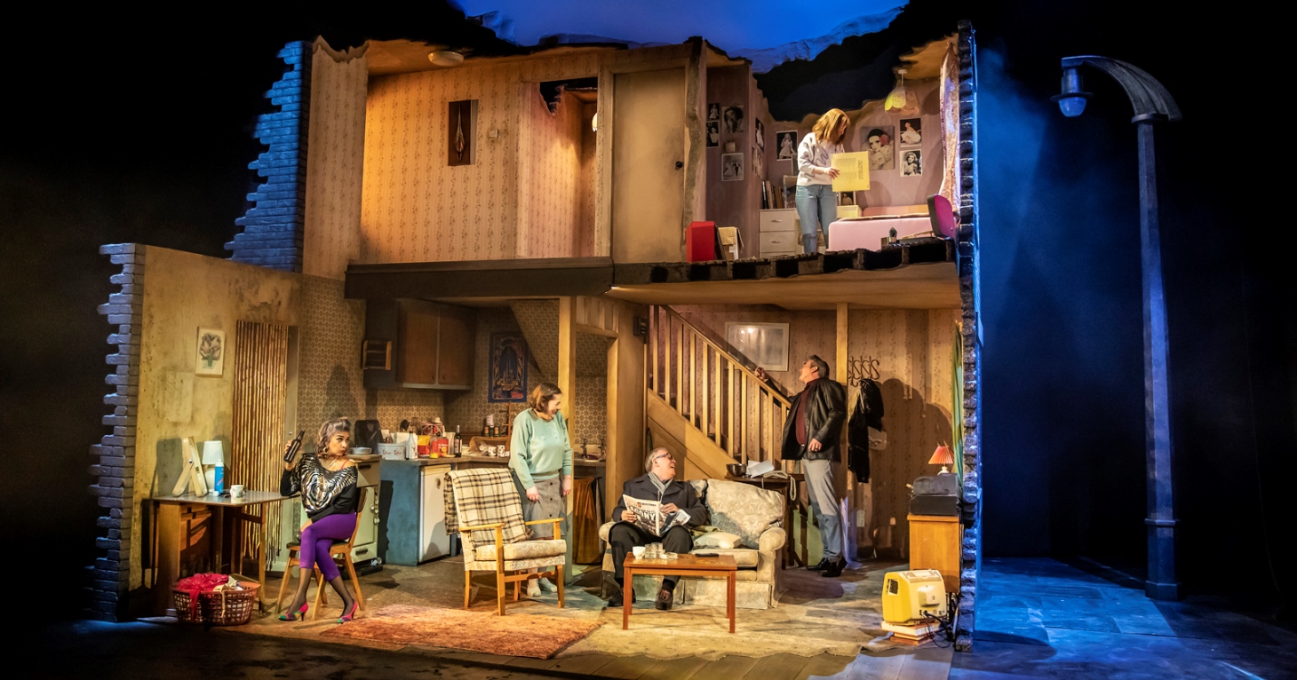 Coronation Streets Shobna Gulati and Emmerdale favourite Ian Kelsey will star in The Rise and Fall of Little Voice at the Everyman Theatre.