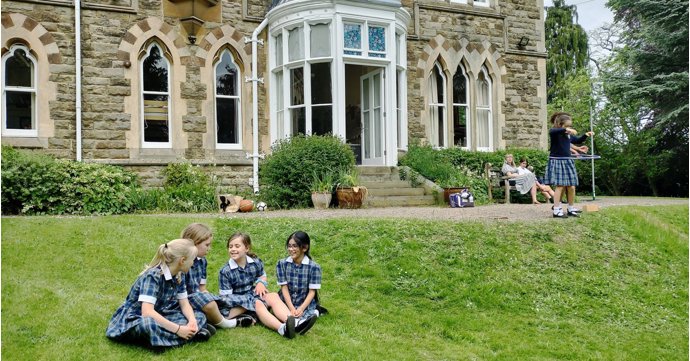 Popular Worcestershire girls' school offers weekly boarding for Gloucestershire families