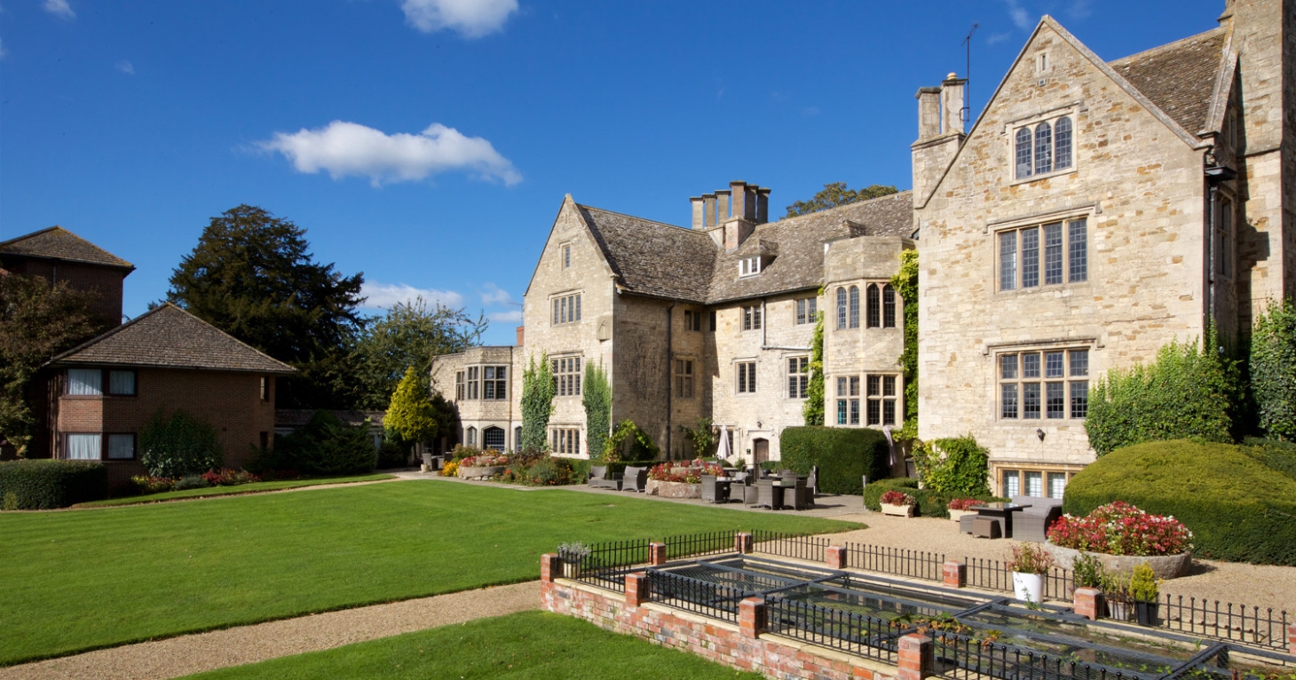 Cotswold hotel offers free three-day Christmas stay for a deserving family
