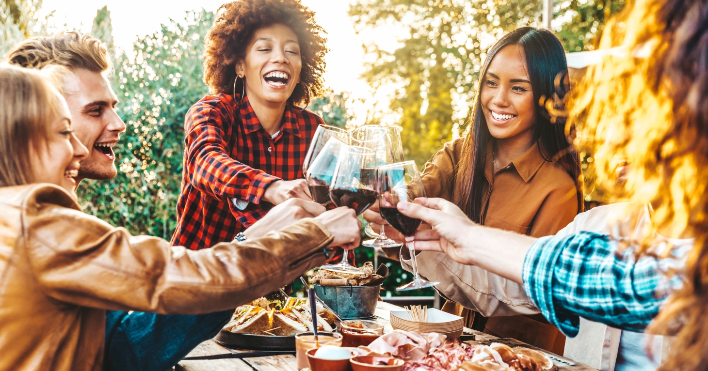 15 best places to meet friends for food in the Cotswolds