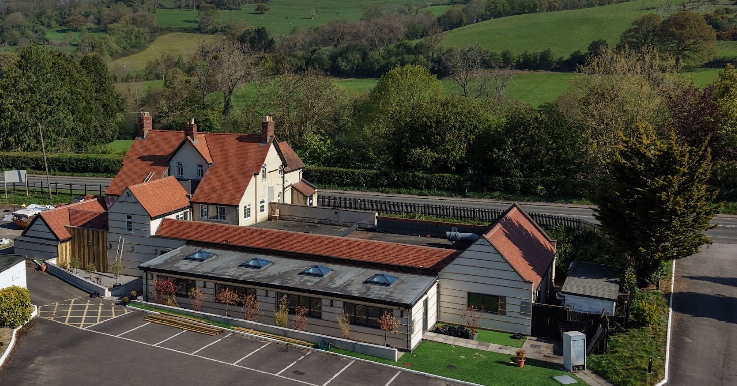 Well known local owners opening new Dowdeswell pub on the Cotswold Way
