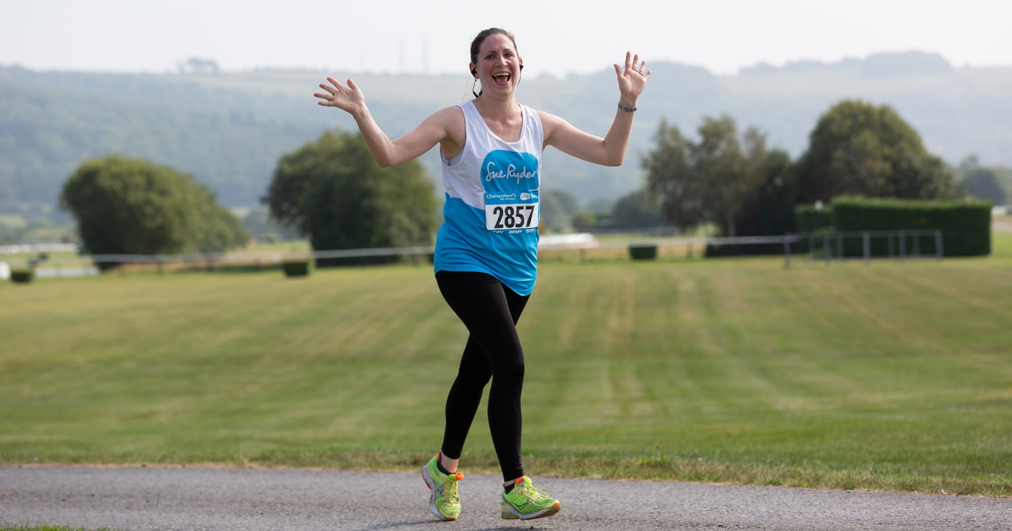 How to train for a long-distance run in Gloucestershire