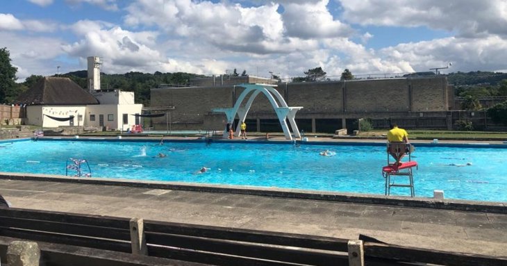 Stratford Park Lido extends its swimming season