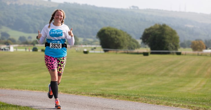 Runner completing the Cheltenham half marathon for Sue Ryder Leckhampton Court Hospice