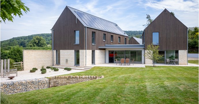Tired 1950s bungalow replaced with contemporary energy-efficient new build in the Cotswolds