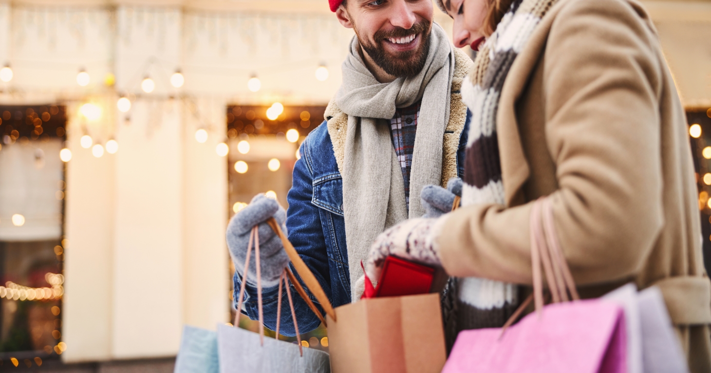 New Christmas pop-up gin store opens in Cheltenham's Regent Arcade