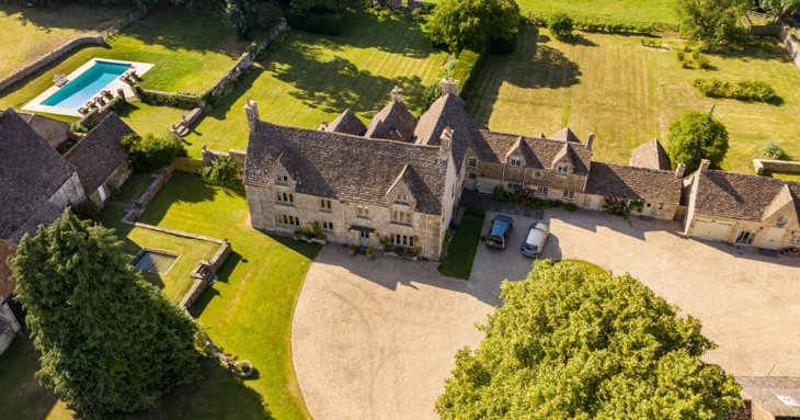 Quiet and secluded, yet minutes from Westonbirt and Beaufort Polo Club, Red Devon House takes its name from the Red Devon cattle grazing in the vicinity.