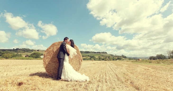 Getting married in Gloucestershire? Make the most of your surrounds with venues offering views of the rolling countryside around Cheltenham, Stroud, Tetbury and the Forest of Dean.